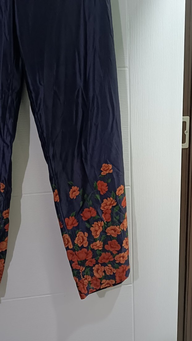 Çiçek Desenli pantolon - Görsel 4
