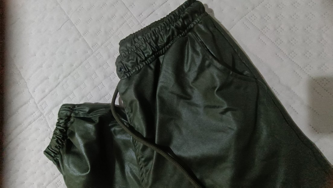 yeşil lastikli Pantolonu - Görsel 3