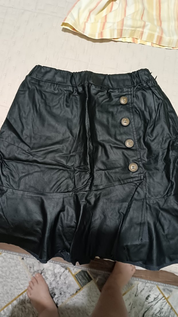 Düğmeli Siyah Mini Etek - Görsel 4