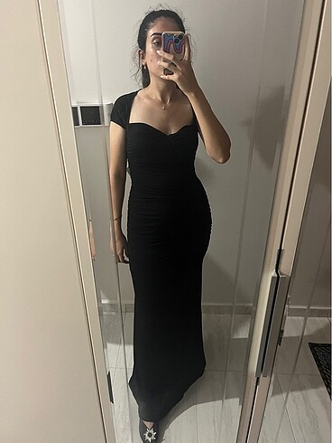 Trendyol & Milla Siyah drape detaylı davet elbisesi