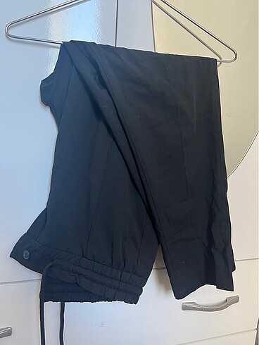Diğer Pileli slim fit belden lastikli pantolon