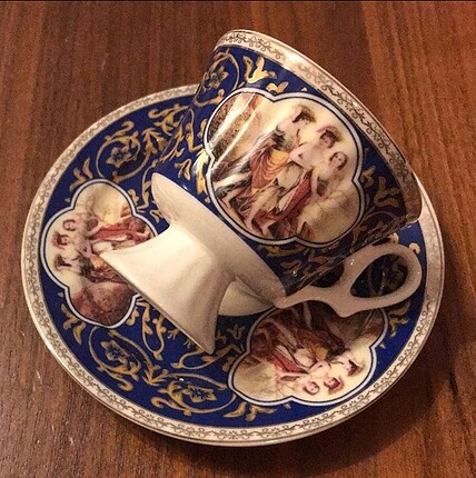 Fragonard desenli dar ayaklı vintage fincan