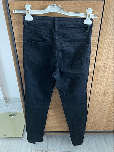 32 Beden siyah Renk Mango siyah jean