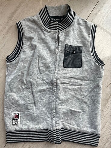 LC Waikiki erkek çocuk yelek