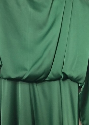 Yeşil Uzun Saten abiye Elbise V Yaka Drapeli - Görsel 5