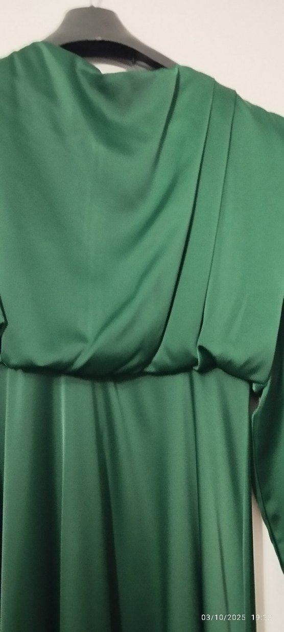 Yeşil Uzun Saten abiye Elbise V Yaka Drapeli - Görsel 5