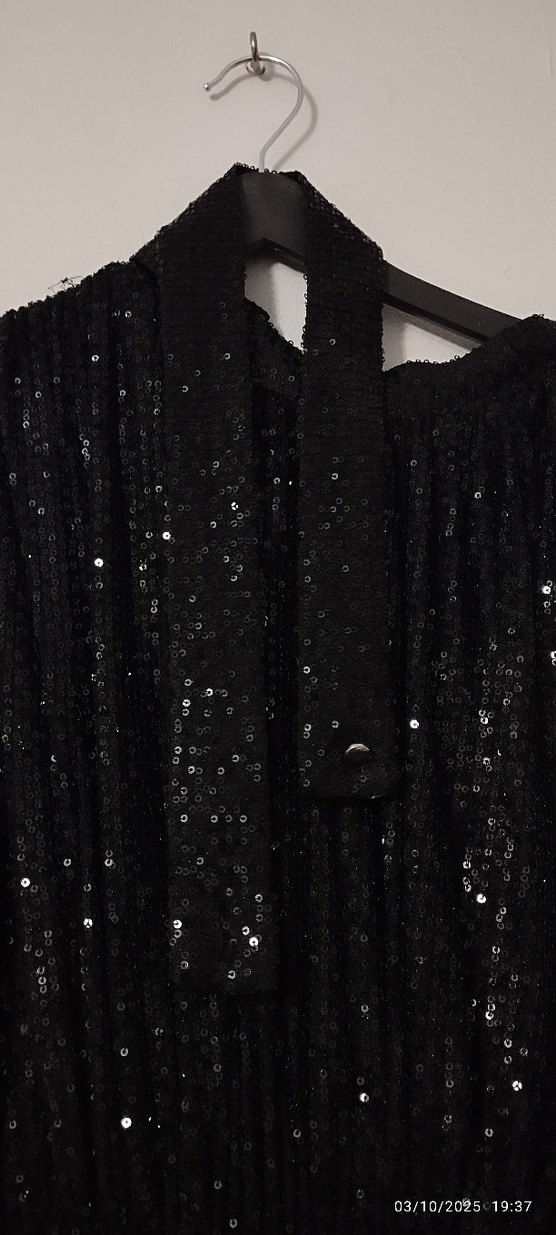 Siyah Parlak Uzun Kollu Abiye Elbise - Görsel 3