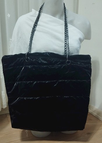 Siyah Zincir Detaylı Kadın Omuz Çantası - Görsel 3