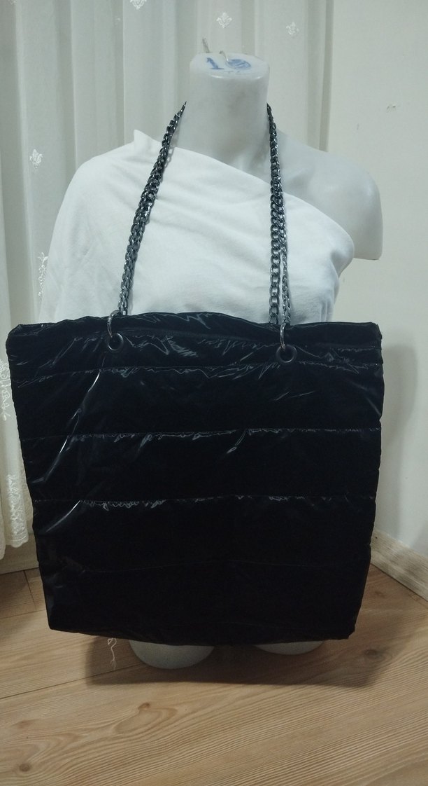 Siyah Zincir Detaylı Kadın Omuz Çantası - Görsel 3