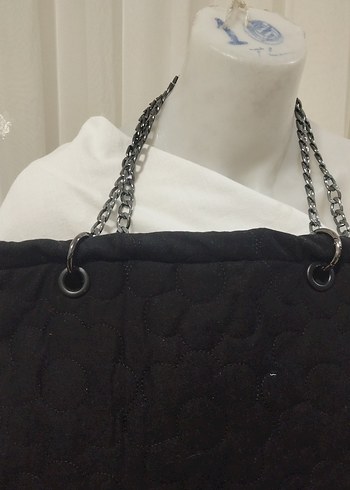 Zincir Detaylı Siyah Kadın Çanta - Görsel 2