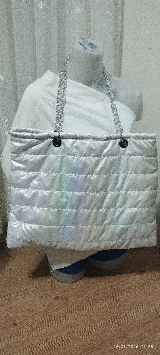 Gri Zincir Detaylı Kadın El Zinciri - Görsel 4