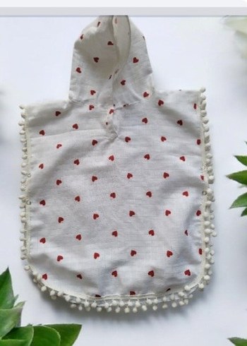 Kız Çocuk Kapüşonlu Poncho Kalpli Detaylı - Görsel 4