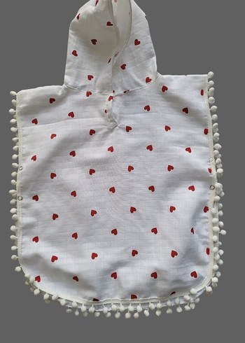 Kız Çocuk Kapüşonlu Poncho Kalpli Detaylı - Görsel 2