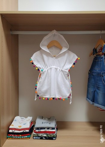 Renkli Püsküllü Beyaz Pamuklu Kız Çocuk Panço - Görsel 3