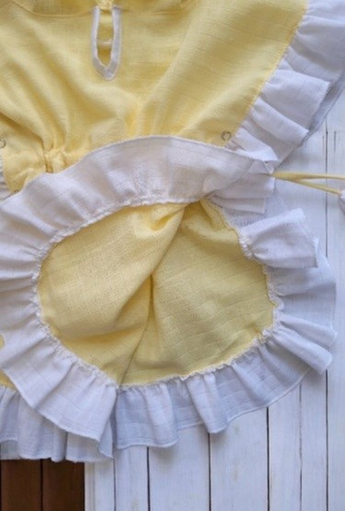 Kız Çocuk Sarı Keten Fırfırlı Ponço - Görsel 5