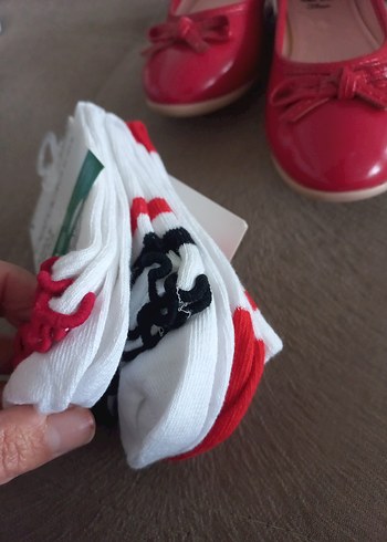 Kırmızı Lastikli Kız Babet Ayakkabı - Görsel 2