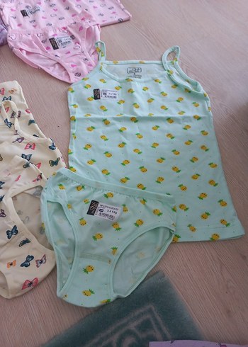 Çocuklar için Renkli Baskılı Atlet ve Külot Seti - Görsel 15