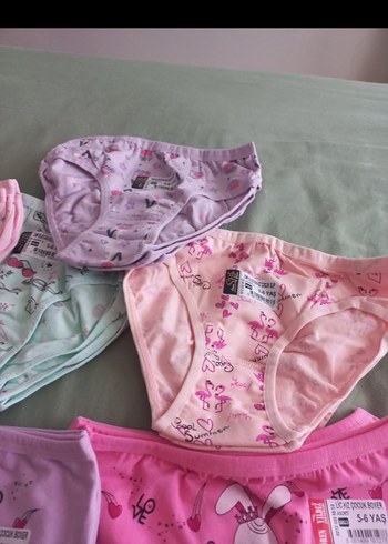 Çocuklar için Renkli Baskılı Atlet ve Külot Seti - Görsel 16