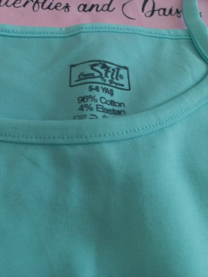 Çocuklar için Renkli Baskılı Atlet ve Külot Seti - Görsel 4