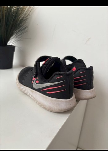 Erkek Çocuk Siyah Nike Spor Ayakkabı - Görsel 2