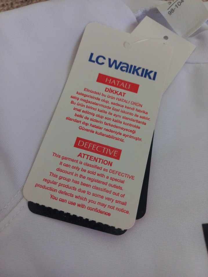 lcw etiketli sıfır 3,4 yaş mayo - Görsel 4