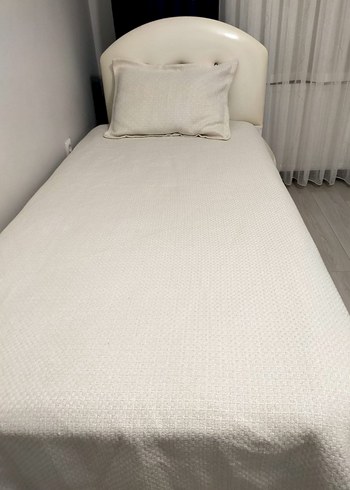 Gri Beyaz Düz Yatak Örtüsü - Görsel 2