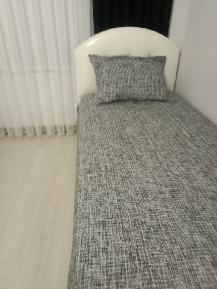 Gri Ekose Desenli Yatak Örtüsü - Görsel 2