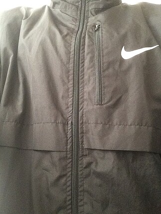Orijinal marka Nike yağmurluk