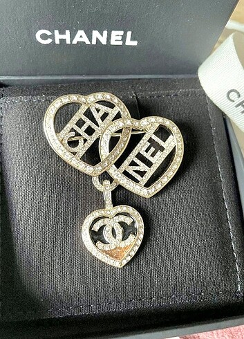 Chanel broş