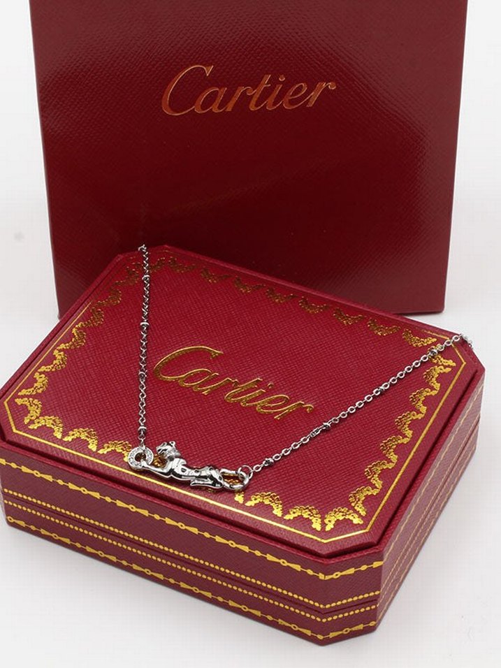 Leopar Desenli Altın Renkli Cartier Kolye — görsel 4/6