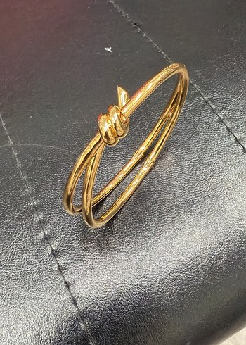 Van Cleef & Arpels ürünü