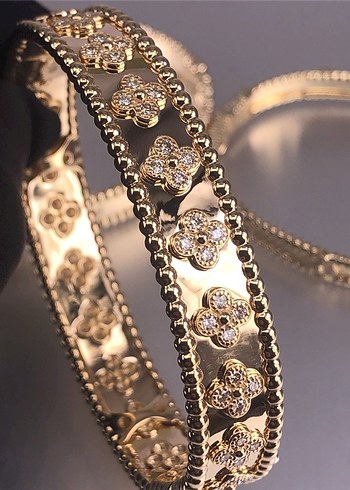 Van Cleef & Arpels ürünü