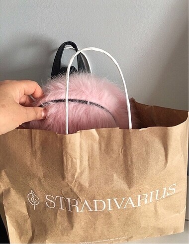 Beden Orijinal stradivarius peluş çanta