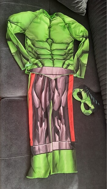 Tasarımcı Hulk kostümü