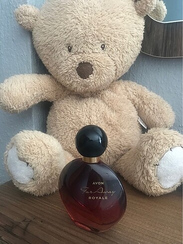 Avon far away royale