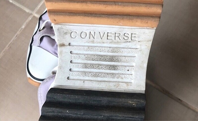 39 Beden beyaz Renk Converse ayakkabı lila