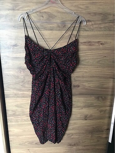 Büzgülü mini elbise