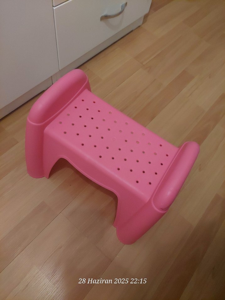 Pastel Pembe Çocuk Sandalyesi - Görsel 2