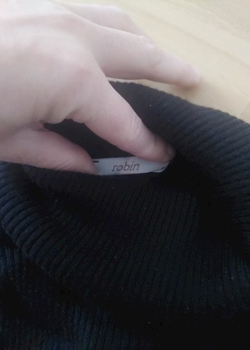 Siyah Balıkçı Yaka Kadın Kazak - Görsel 2