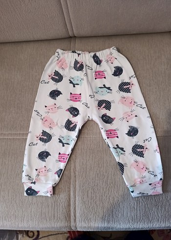 Beyaz Pastel Baskılı Örgü Kedi Desenli Evcil Kedi Kıyafeti - Görsel 3