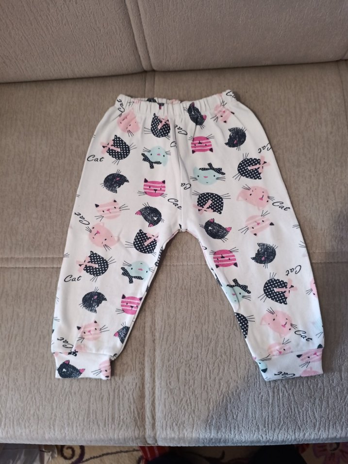 Beyaz Pastel Baskılı Örgü Kedi Desenli Evcil Kedi Kıyafeti - Görsel 3