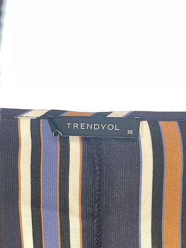 36 Beden çeşitli Renk Trendyol & Milla Bluz %70 İndirimli.