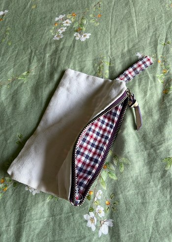 Beyaz pötikareli cüzdan - Görsel 2