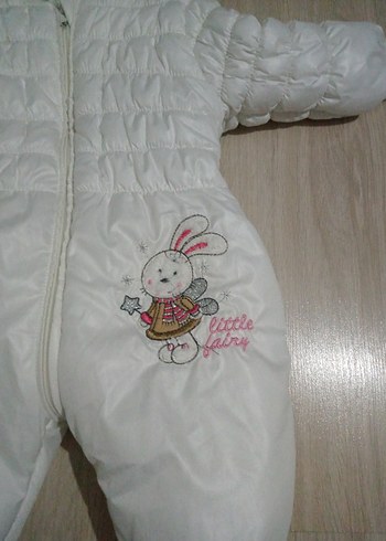 Kapüşonlu Beyaz Kız Bebek Tulumu - Görsel 2