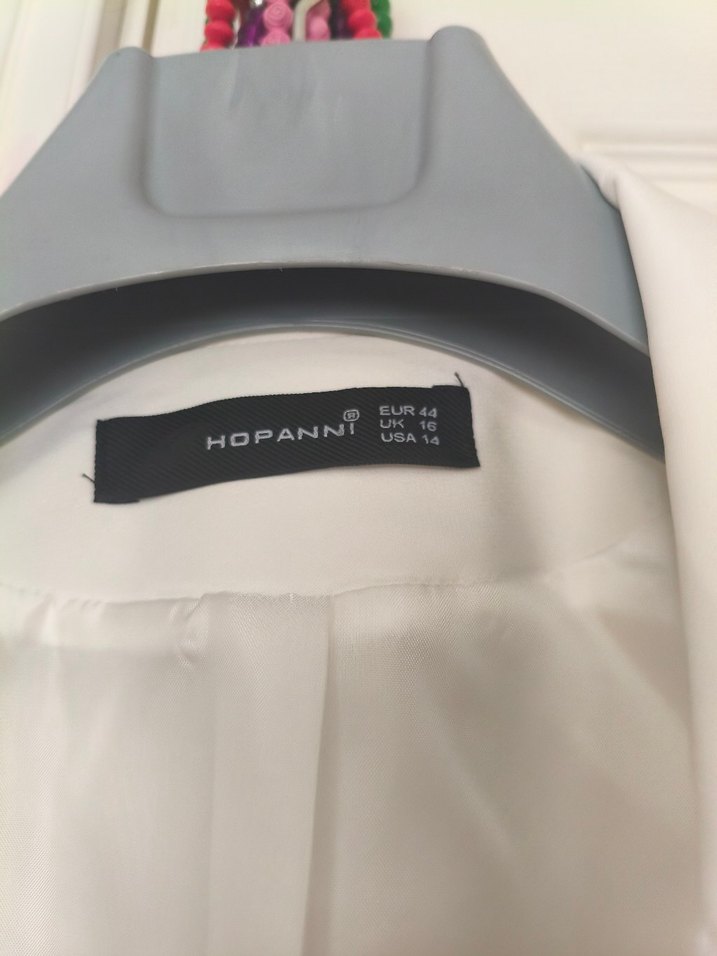 Mendil yaka Beyaz Blezir ceket - Görsel 3