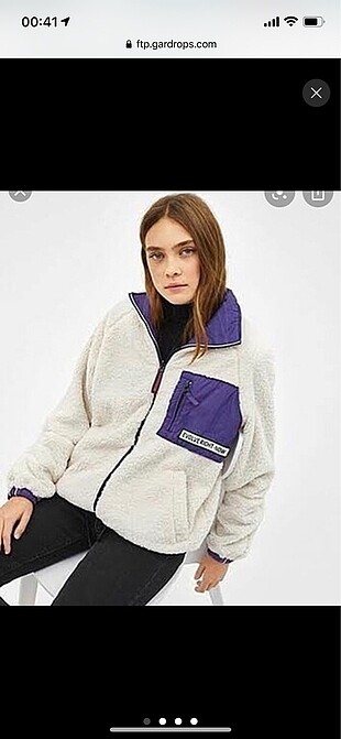 Bershka Çift taraflı mont?