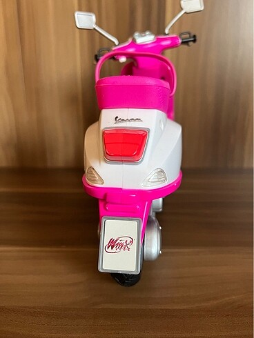  Beden Winx Club Motor