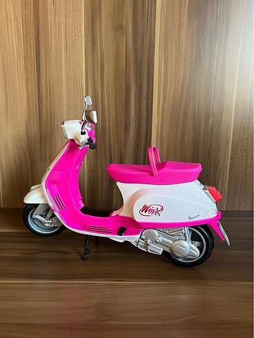  Beden Renk Winx Club Motor