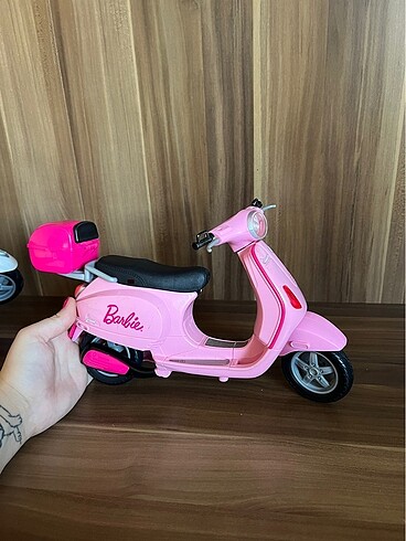 Barbie Motoru