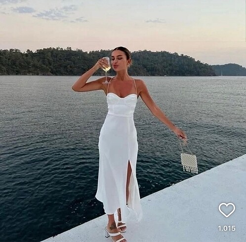 Zara Beyaz saten elbise